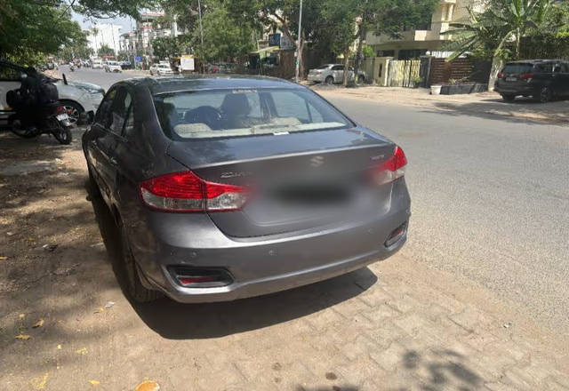 https://images10.gaadi.com/usedcar_image/4575194/original/c4a07242-b713-4f86-b88b-58b5fbb7cc4f.?imwidth=6401