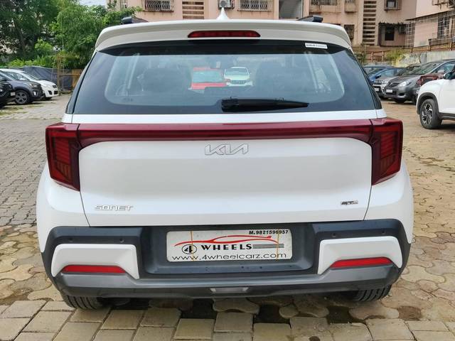 https://images10.gaadi.com/usedcar_image/4575208/original/processed_9206802d666fb559c49d814914ee4ba3.jpeg?imwidth=6401