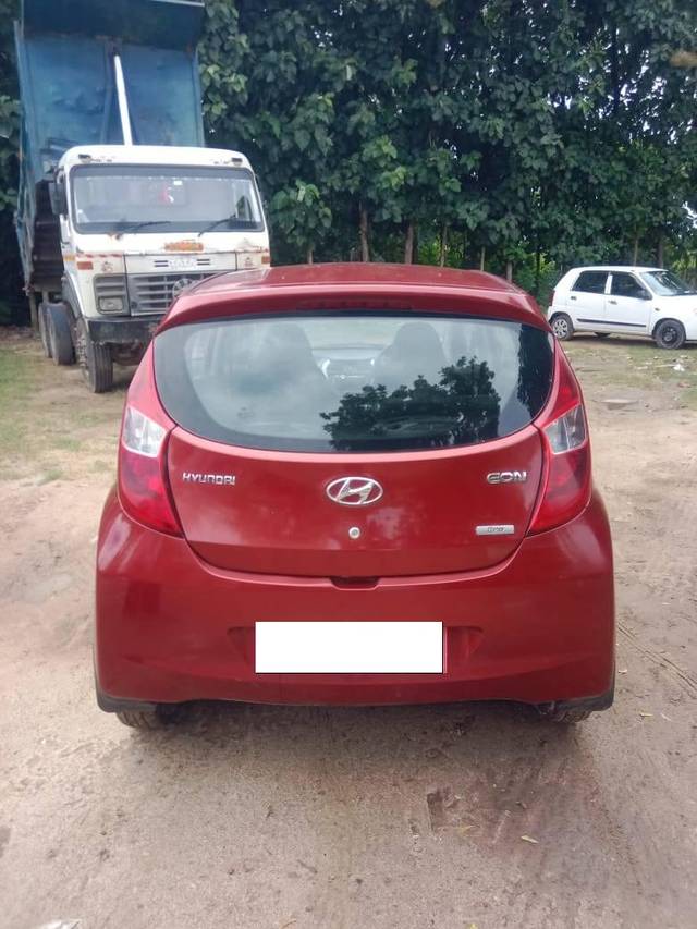https://images10.gaadi.com/usedcar_image/4575211/original/processed_cc18210955daacf16a6c26d70c33a7e6.jpg?imwidth=6402