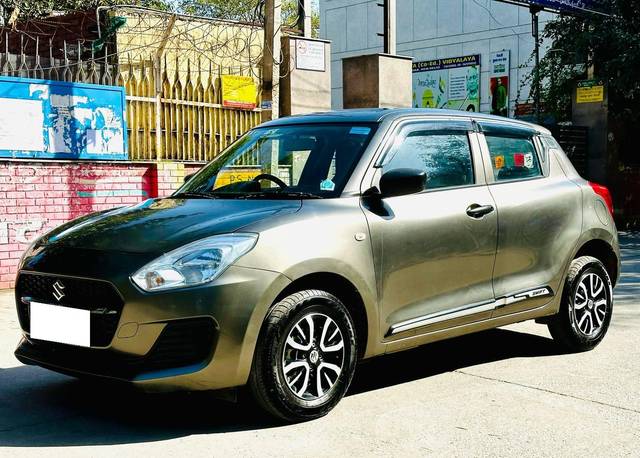 https://images10.gaadi.com/usedcar_image/4575234/original/processed_257cc353d5659f7cf1441ddd12487ea7.jpg?imwidth=6400