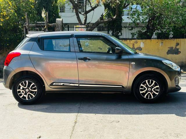 https://images10.gaadi.com/usedcar_image/4575234/original/processed_7ee9489f6d88a3ce434bf87214e780b3.jpg?imwidth=6401