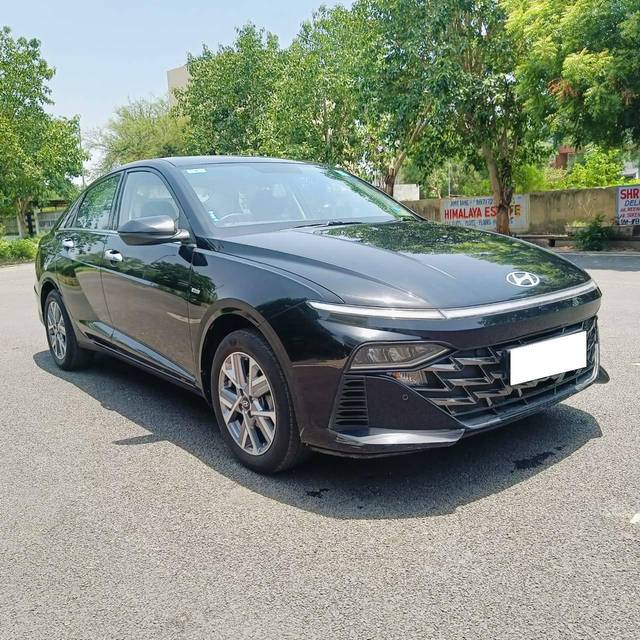 https://images10.gaadi.com/usedcar_image/4575251/original/processed_9724853e237a7be93b893e413e3d2f68.jpg?imwidth=6400