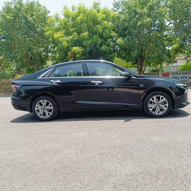 https://images10.gaadi.com/usedcar_image/4575251/original/processed_a32ccef09cf347407d964f33b9ccad2d.jpg?imwidth=6401