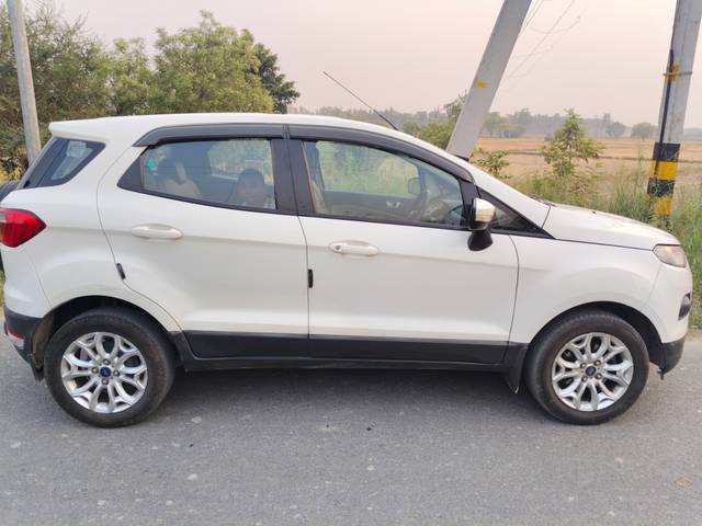 https://images10.gaadi.com/usedcar_image/4575261/original/b63458eaeaec583409cff1f593bb78ea.jpg?imwidth=6401
