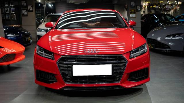 https://images10.gaadi.com/usedcar_image/4575262/original/processed_8daa7e009397e8b55a9ffb66e696449f.jpg?imwidth=6402