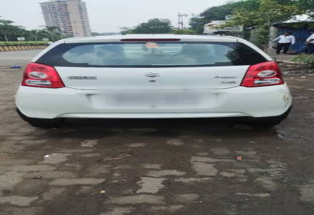 https://images10.gaadi.com/usedcar_image/4575274/original/f3847423-7484-46dc-9497-651fc82e67b8.?imwidth=6401