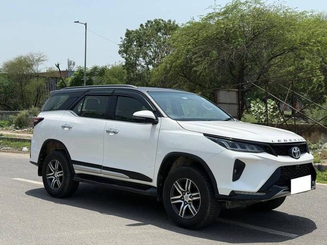 https://images10.gaadi.com/usedcar_image/4575275/original/processed_2aaa9facc634cbe8735c15b8efadffa2.jpg?imwidth=6400