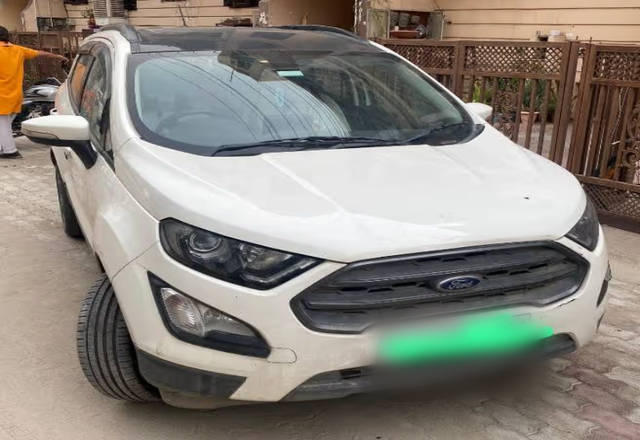 https://images10.gaadi.com/usedcar_image/4575287/original/2f556472-56b1-428d-8cef-724d3da56c6e.?imwidth=6401
