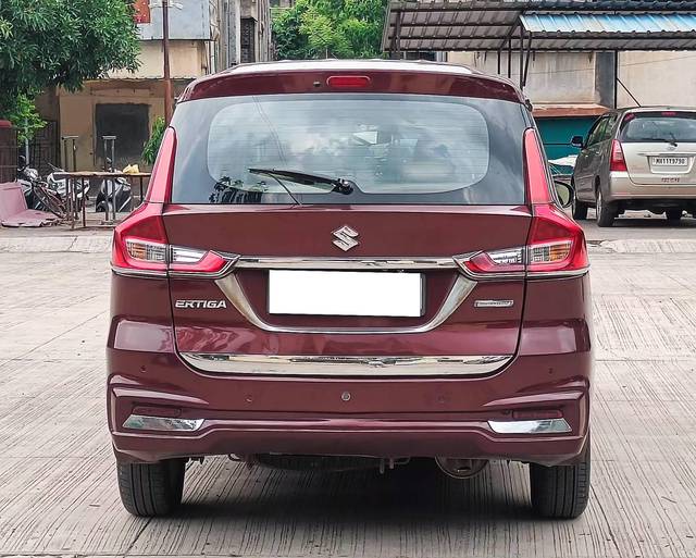 https://images10.gaadi.com/usedcar_image/4575294/original/processed_5119de0d-5582-4d00-a2be-75b7faed26d0.jpg?imwidth=6402