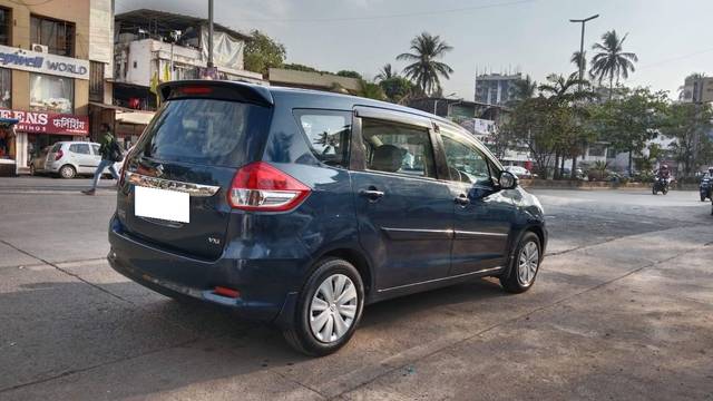 https://images10.gaadi.com/usedcar_image/4575304/original/processed_5719b26efa2c54e31c4bb89188457e2b.jpeg?imwidth=6402