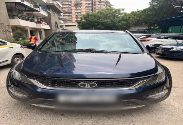 https://images10.gaadi.com/usedcar_image/4575307/original/f40913aa-9b70-4edf-a950-3ced8d4cb04e.?imwidth=6400