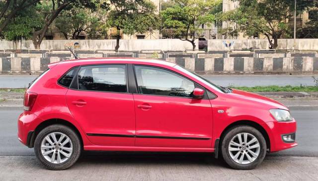 https://images10.gaadi.com/usedcar_image/4575311/original/processed_0e6a29b4-cadf-4eff-b2b4-3bb58e0e4339.jpg?imwidth=6401