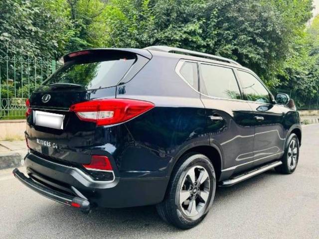 https://images10.gaadi.com/usedcar_image/4575365/original/processed_1b316fe15916fe1dbb67d8859dc0918a.jpg?imwidth=6401