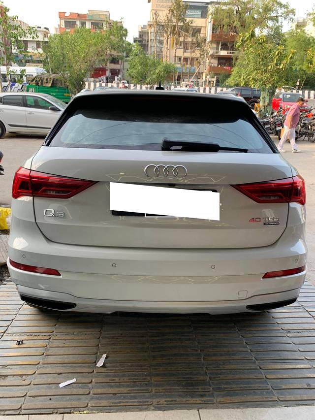 https://images10.gaadi.com/usedcar_image/4575367/original/processed_e33fd1e60d727420d2a211319abc2fbc.jpg?imwidth=6402