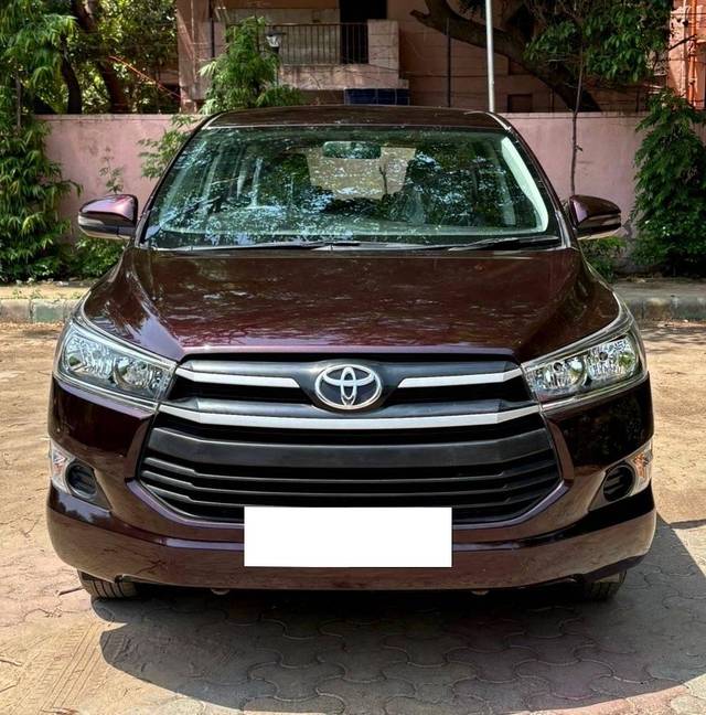 https://images10.gaadi.com/usedcar_image/4575368/original/processed_60ca5aef-32f1-45de-beb1-9822b26aab3b.jpg?imwidth=6400