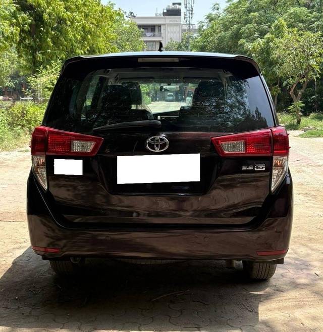 https://images10.gaadi.com/usedcar_image/4575368/original/processed_7496eb2d-7c46-4d71-8f12-107660a0ab18.jpg?imwidth=6401
