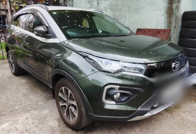 https://images10.gaadi.com/usedcar_image/4575378/original/7a5f4839-bd79-47c0-951e-a891275fac7f.?imwidth=6400
