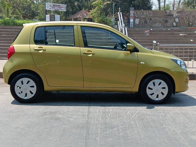 https://images10.gaadi.com/usedcar_image/4575389/original/processed_9c6234cb01139431ba2070e07bfd497a.jpeg?imwidth=6401