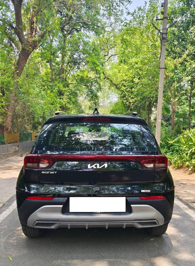 https://images10.gaadi.com/usedcar_image/4575397/original/processed_a0be13b5faf54c99e7fdbc21e46797f0.jpeg?imwidth=6401