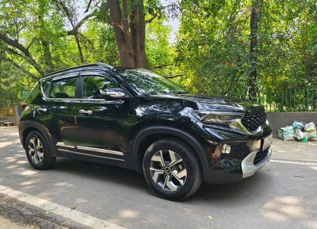 https://images10.gaadi.com/usedcar_image/4575397/original/processed_f6da6e663d30c7a29a27e1c771f146d2.jpeg?imwidth=6400