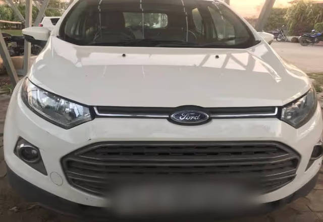 https://images10.gaadi.com/usedcar_image/4575399/original/8a9256b9-0315-4e3d-b78d-c72b99c7c256.?imwidth=6400