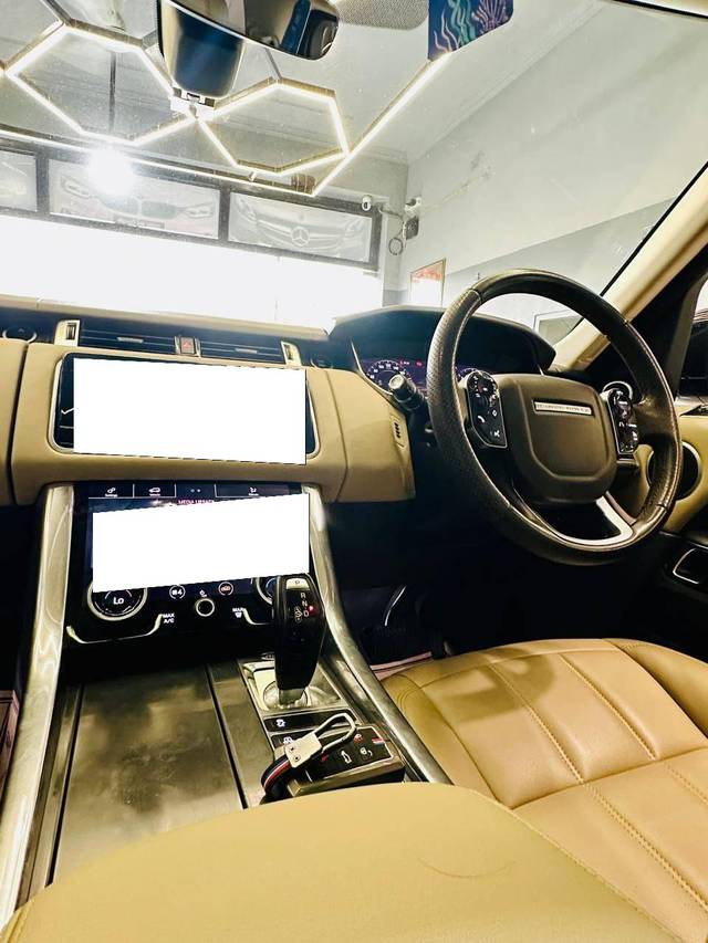https://images10.gaadi.com/usedcar_image/4575400/original/processed_dcb4d3e751feaab58d0a683b0c590249.jpg?imwidth=6402