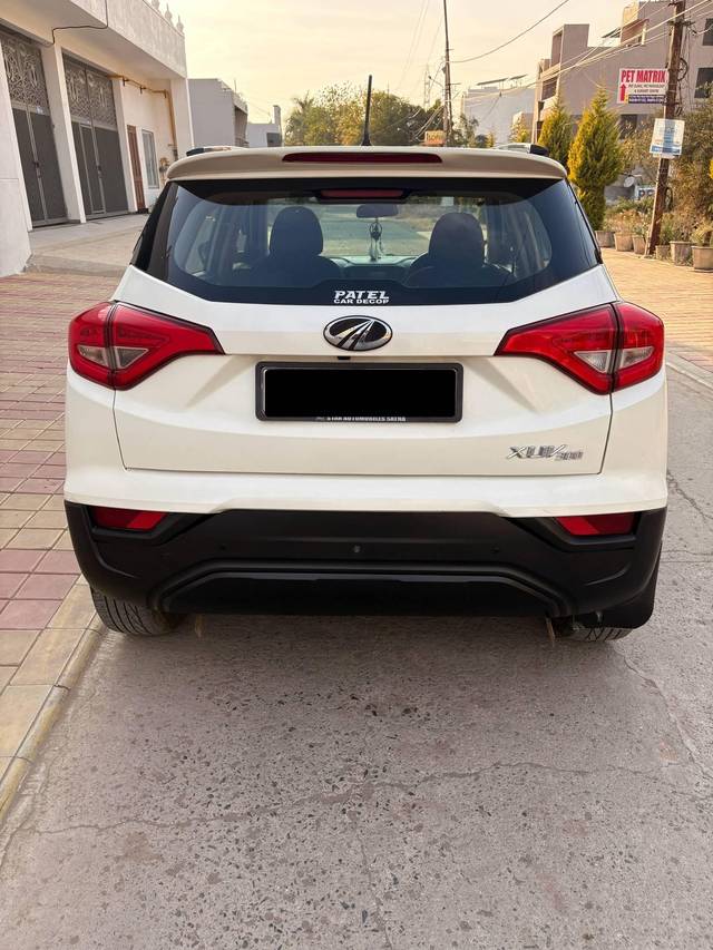 https://images10.gaadi.com/usedcar_image/4575403/original/processed_40ed09c1-e60c-4761-9446-ccfb25fd9a91.jpg?imwidth=6401