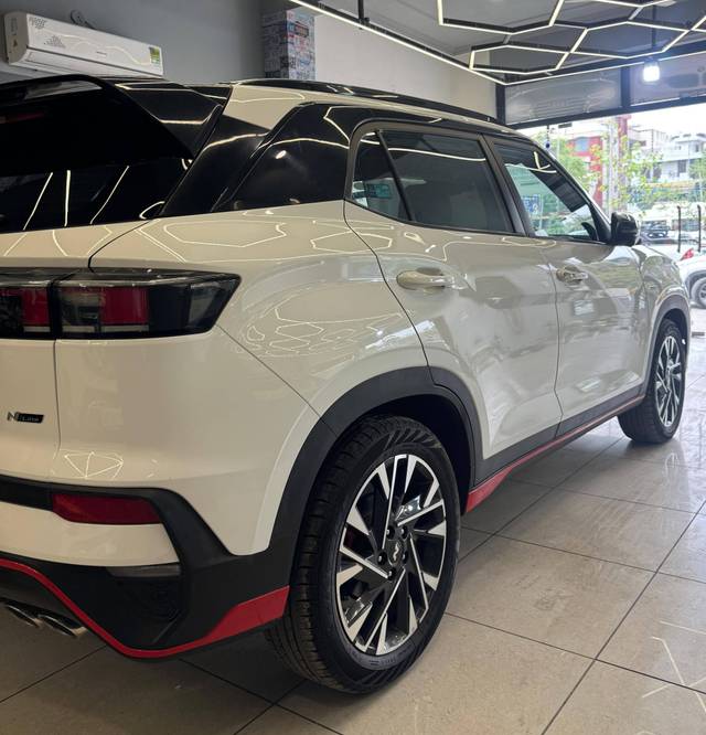 https://images10.gaadi.com/usedcar_image/4575408/original/processed_294e1dd1fa8f385656fb9bc522835287.jpg?imwidth=6402