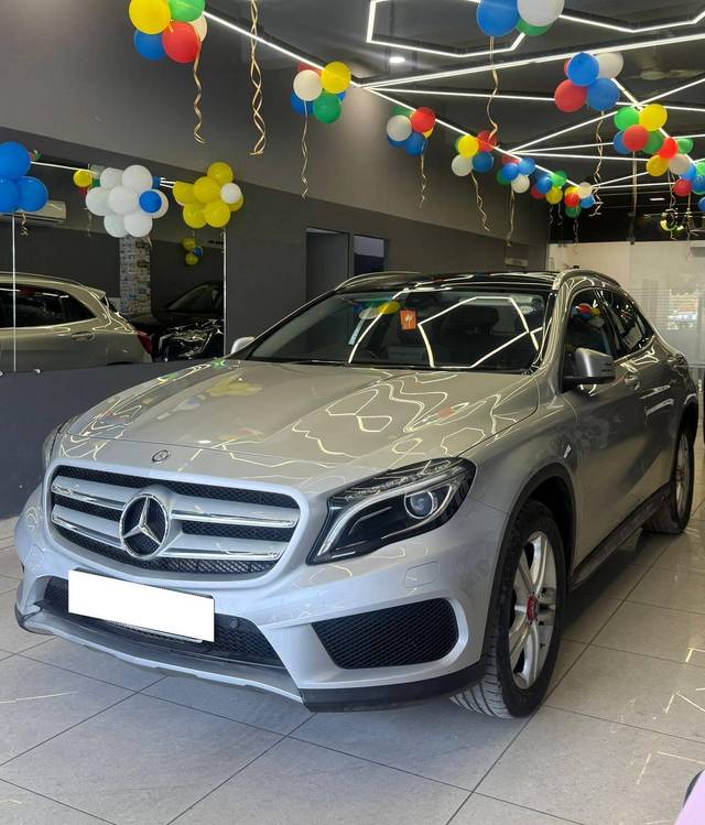 https://images10.gaadi.com/usedcar_image/4575413/original/processed_6aa083c5a5df9d099b9f11a9f3979449.jpg?imwidth=6400