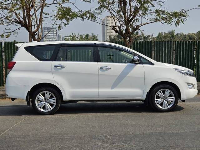 https://images10.gaadi.com/usedcar_image/4575424/original/ef9658df28afa6fc555dbc19e8ec58f2.jpg?imwidth=6401
