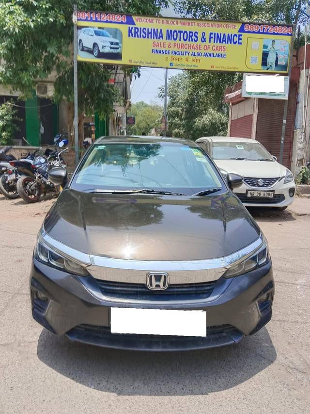 https://images10.gaadi.com/usedcar_image/4575439/original/processed_f637e20a920c0efe6751437adfc09ffc.jpg?imwidth=6400