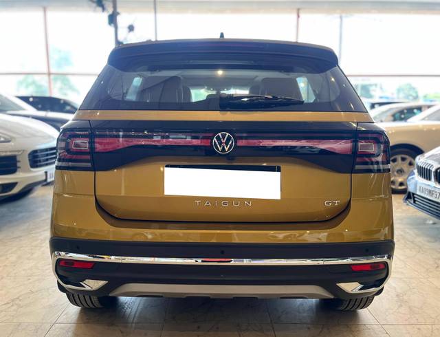 https://images10.gaadi.com/usedcar_image/4575492/original/processed_d525861f04ad6146bb3cc40d19554614.jpg?imwidth=6401