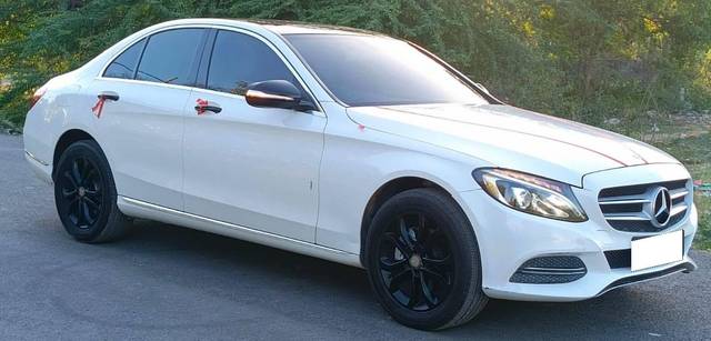 https://images10.gaadi.com/usedcar_image/4575496/original/processed_99e3578530154485e86b950b22c4001f.jpg?imwidth=6400