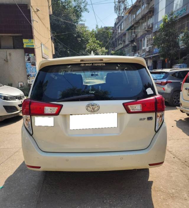 https://images10.gaadi.com/usedcar_image/4575500/original/processed_01f8d594ce4420625f17dcaaf21d5c25.jpg?imwidth=6402
