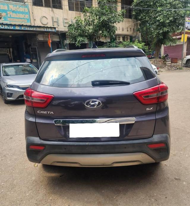 https://images10.gaadi.com/usedcar_image/4575502/original/processed_b7e8440d837635bee053df37fd0f0574.jpg?imwidth=6402