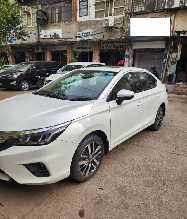 https://images10.gaadi.com/usedcar_image/4575505/original/processed_04ae17ea733f43d16cab5dff830f027a.jpg?imwidth=6400