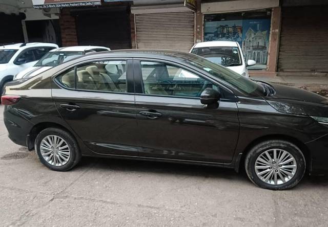 https://images10.gaadi.com/usedcar_image/4575515/original/processed_28e2281198d0d6c6b80f4c6d452f0f53.jpg?imwidth=6401