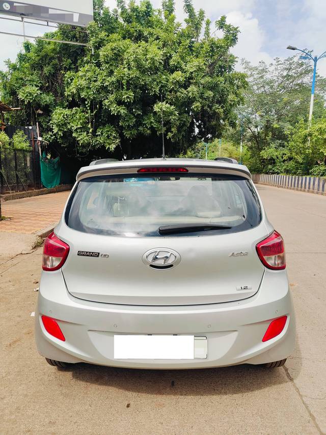 https://images10.gaadi.com/usedcar_image/4575518/original/processed_303833d9db75846c61d976a4395776f9.jpg?imwidth=6401