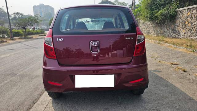 https://images10.gaadi.com/usedcar_image/4575527/original/processed_a239ce14-6cec-4520-a483-39cba73091f8.jpg?imwidth=6402