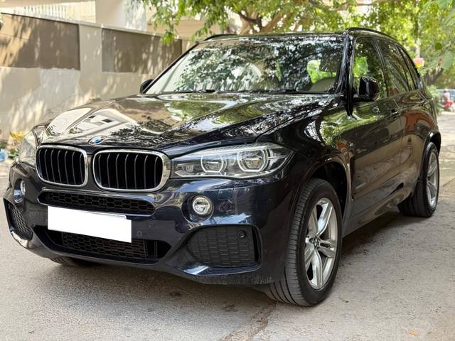 https://images10.gaadi.com/usedcar_image/4575531/original/processed_1ee97542-3116-4e78-ae45-0a235025eb63.jpg?imwidth=6402