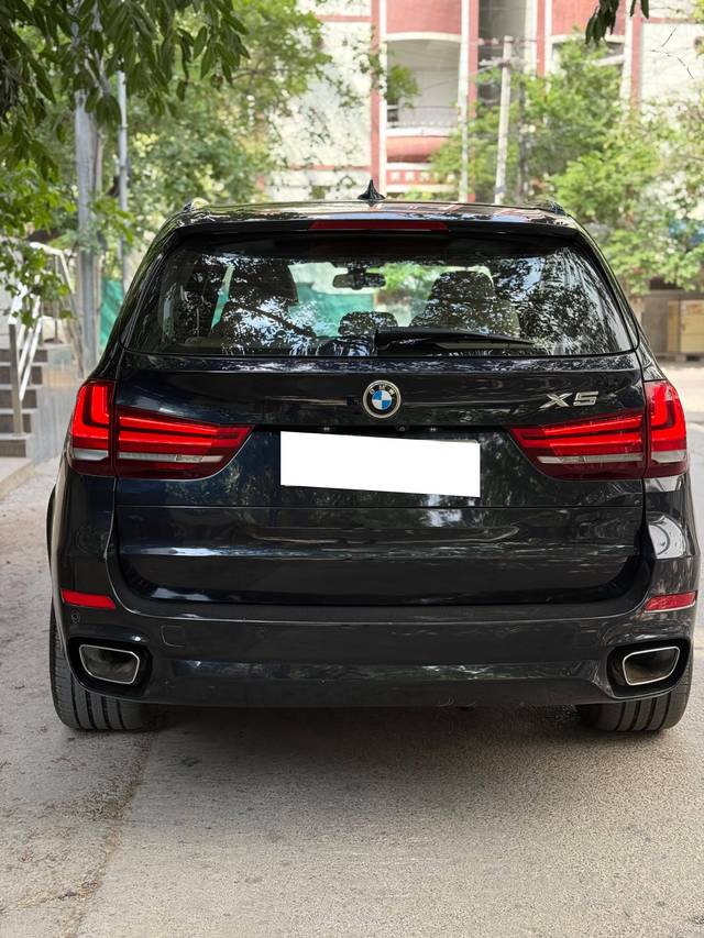 https://images10.gaadi.com/usedcar_image/4575531/original/processed_49b1e3a7-7c9e-485b-ac07-ffdcca461510.jpg?imwidth=6401