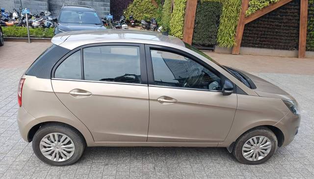 https://images10.gaadi.com/usedcar_image/4575548/original/processed_72e2a6d9aaafe3a99bb5be39e597c3a4.jpg?imwidth=6401