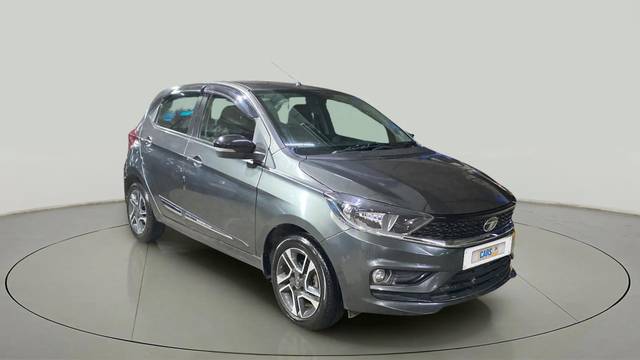 https://images10.gaadi.com/usedcar_image/4575574/original/443e1bef2a19e707fbcceeece0fc8f9c.jpg?imwidth=6400