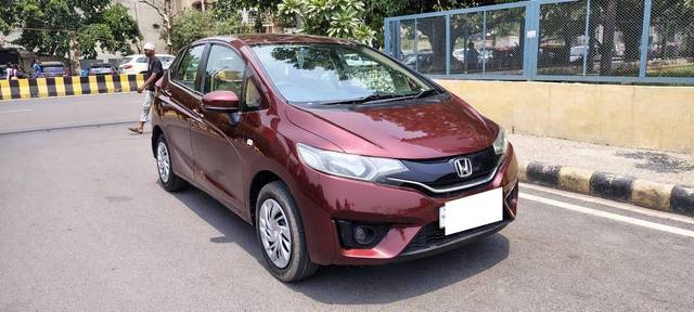 https://images10.gaadi.com/usedcar_image/4575580/original/processed_02b9e6bdb60d2fed11cea9e24991c186.jpg?imwidth=6400