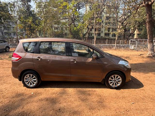 https://images10.gaadi.com/usedcar_image/4575586/original/38e25f716631f0cfbd31944c1dc37b51.jpg?imwidth=6401