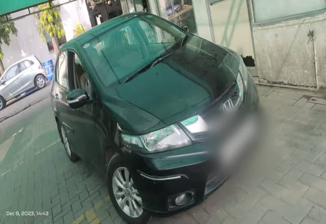 https://images10.gaadi.com/usedcar_image/4575605/original/b99cd723-6150-4f65-a930-028b44b51a33.?imwidth=6402