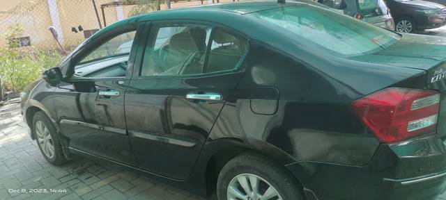 https://images10.gaadi.com/usedcar_image/4575605/original/cfe90476-db8d-4157-a59b-a9cb8c80ae9f.jpg?imwidth=6401