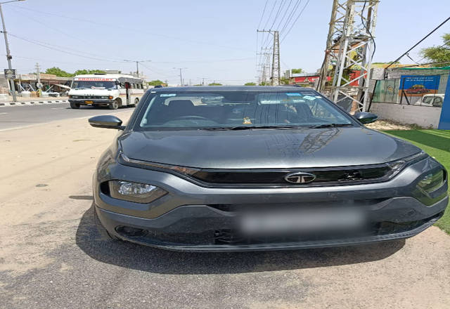 https://images10.gaadi.com/usedcar_image/4575633/original/b5d49e24-c40b-4015-a3c9-722ad8610746.?imwidth=6400