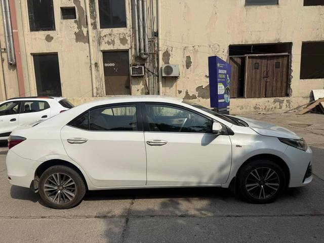 https://images10.gaadi.com/usedcar_image/4575673/original/processed_128a49e16092830eb7e573227d61dca3.jpg?imwidth=6401
