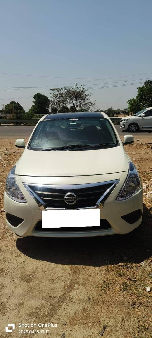 https://images10.gaadi.com/usedcar_image/4575676/original/processed_cdba04849a64854f557222c156ce1693.jpg?imwidth=6400